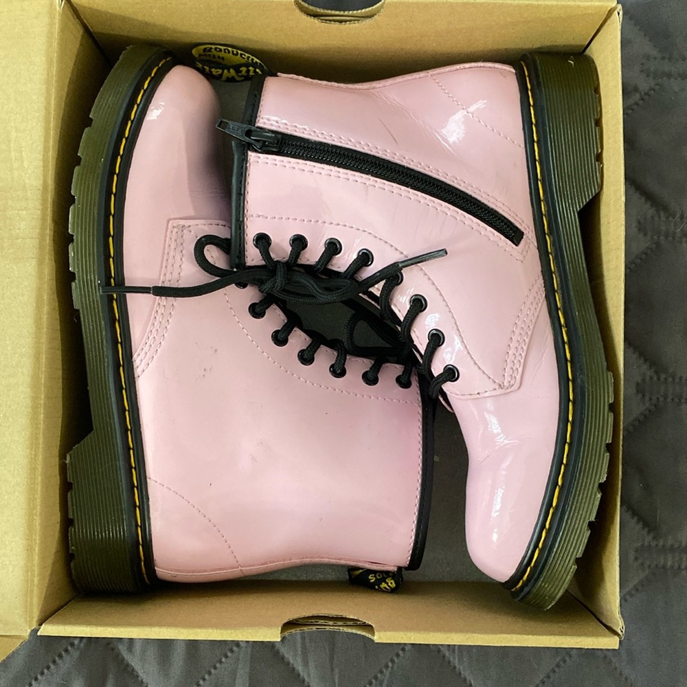 Dr. Martens Youth Pink Pale Patent Leather Lace Up Boots Size 4